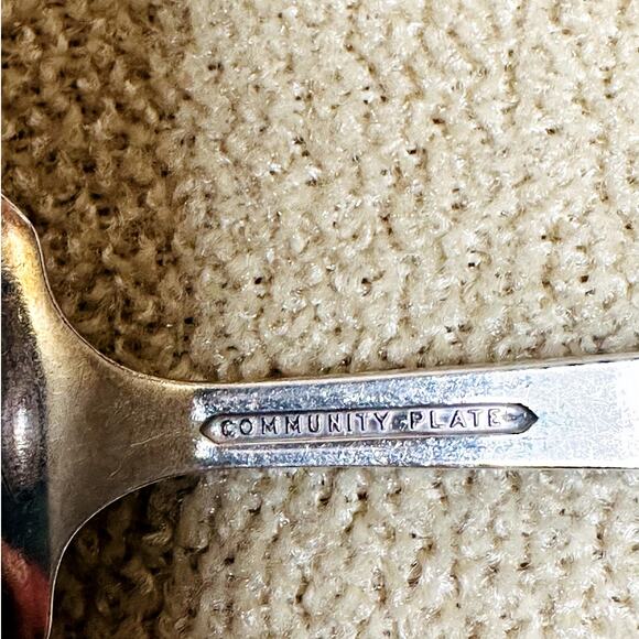 Vintage Community Plate Silverplate Coronation Bonbon Nut Casserole Server Spoon - Picture 6 of 6